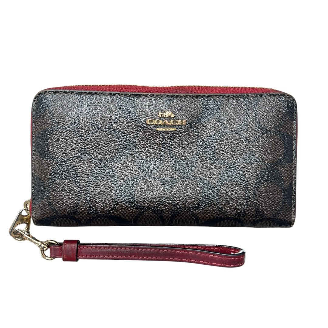 COACH Zip Wallet detail
