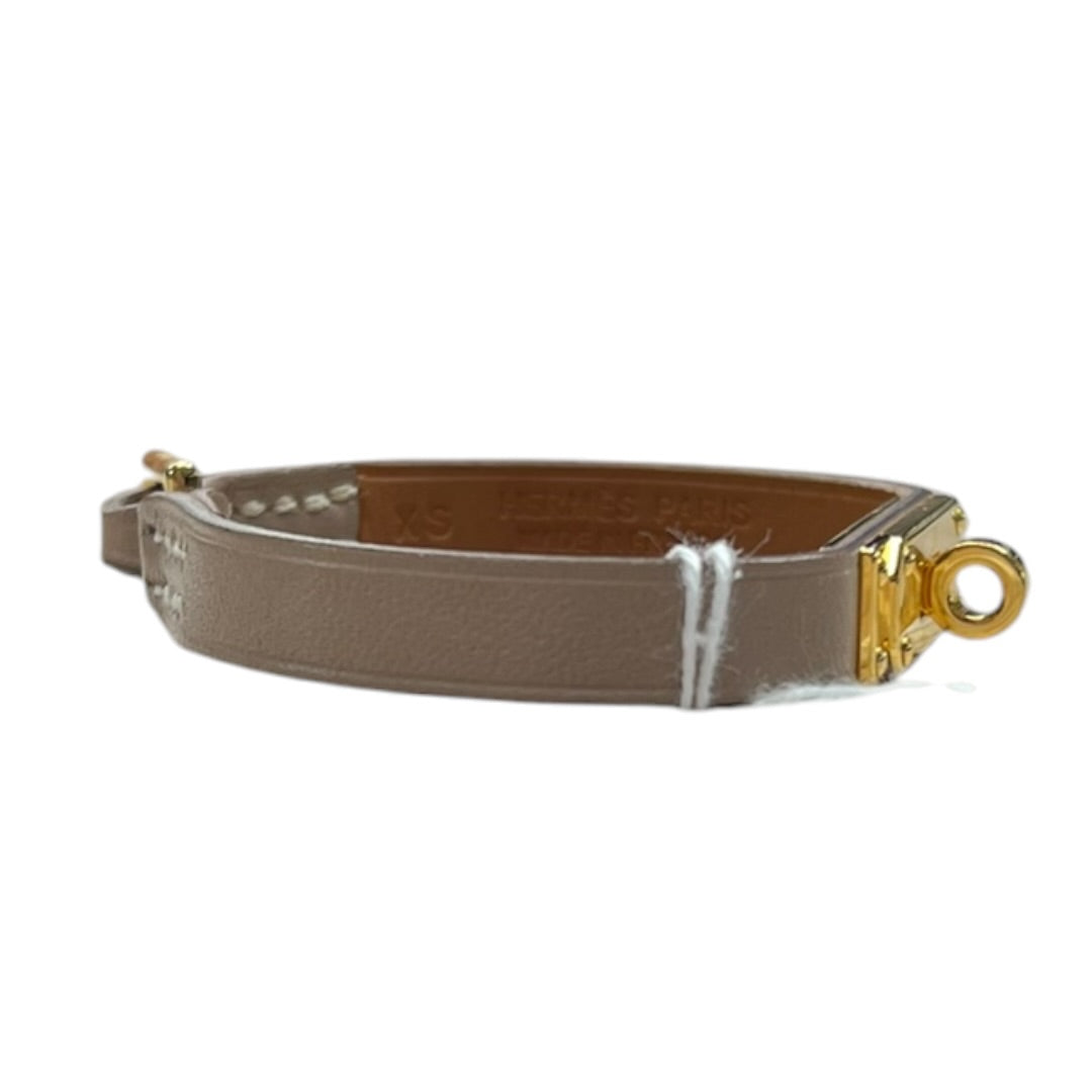 HERMES Kelly Double Tour Bracelet XS Etoupe Leather Gold Hardware | Authentic Pre-Owned Luxury