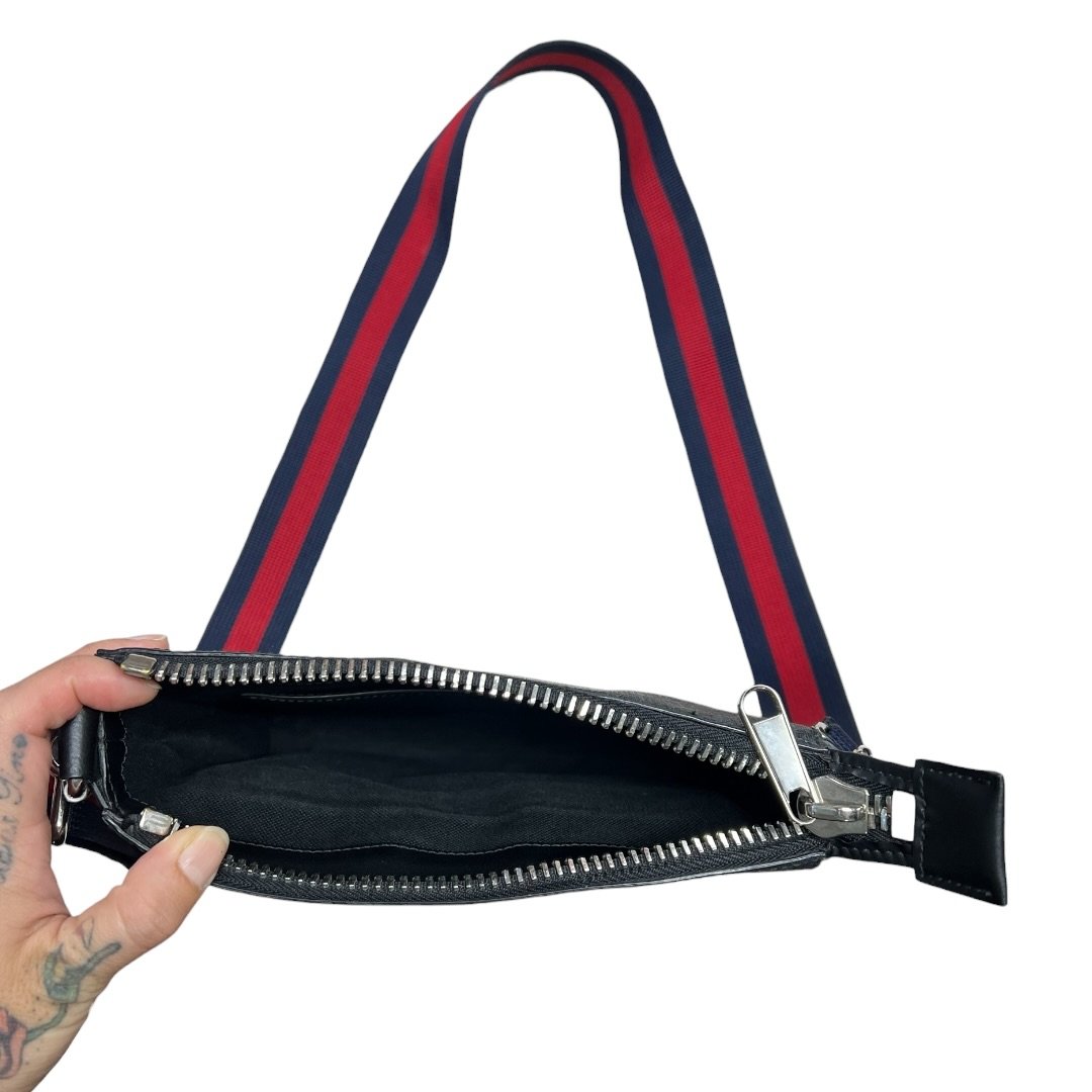 GUCCI GG Supreme Canvas GG Supreme Messenger Bag Shoulder Bag Black, Grey, Red, Blue Silver Hardware | Authentic Pre-Owned Luxury