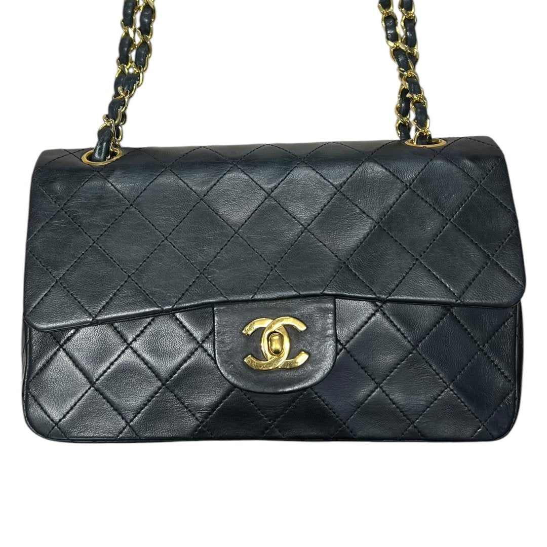 CHANEL Lambskin Classic Flap Bag Black with Burgundy Lining Gold Hardware - detail 2