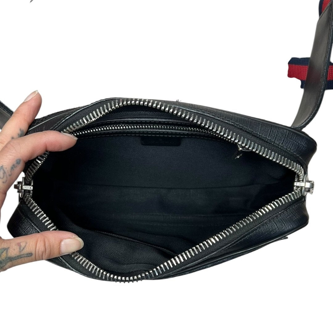 GUCCI GG Supreme Canvas GG Supreme Belt Bag Black/Grey with Navy/Red strap Silver Hardware | Authentic Pre-Owned Luxury