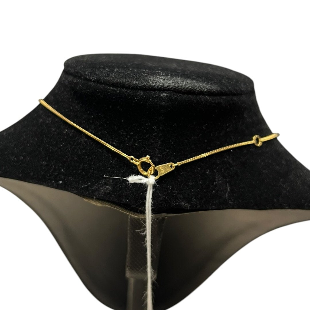 Pearl Necklace side view