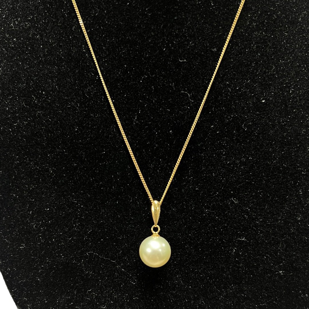 Gold Pearl Necklace