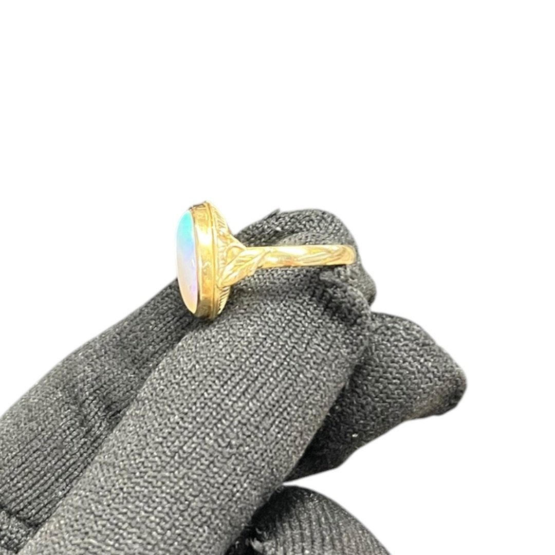 Opal, 18K Gold Ring Gold, Multi-color (Opal) Gold | Authentic Pre-Owned Luxury