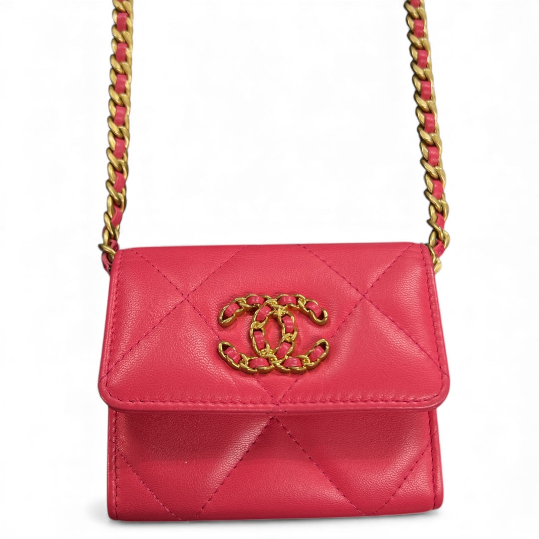 CHANEL Pink Matelassé Leather Chain Wallet | Authentic Pre-Owned Luxury