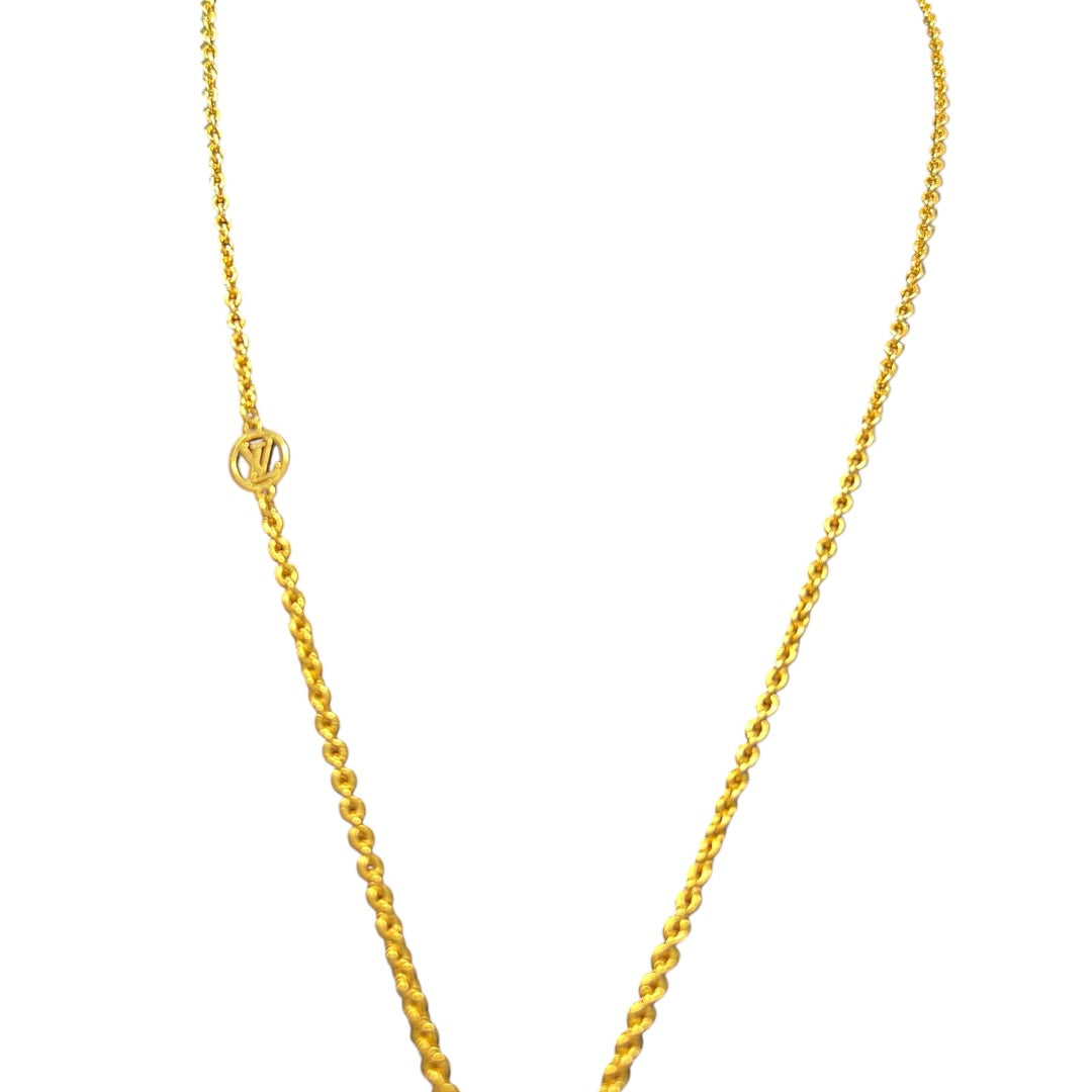 LOUIS VUITTON Essential V Necklace Gold-tone 45cm | Authentic Pre-Owned Luxury