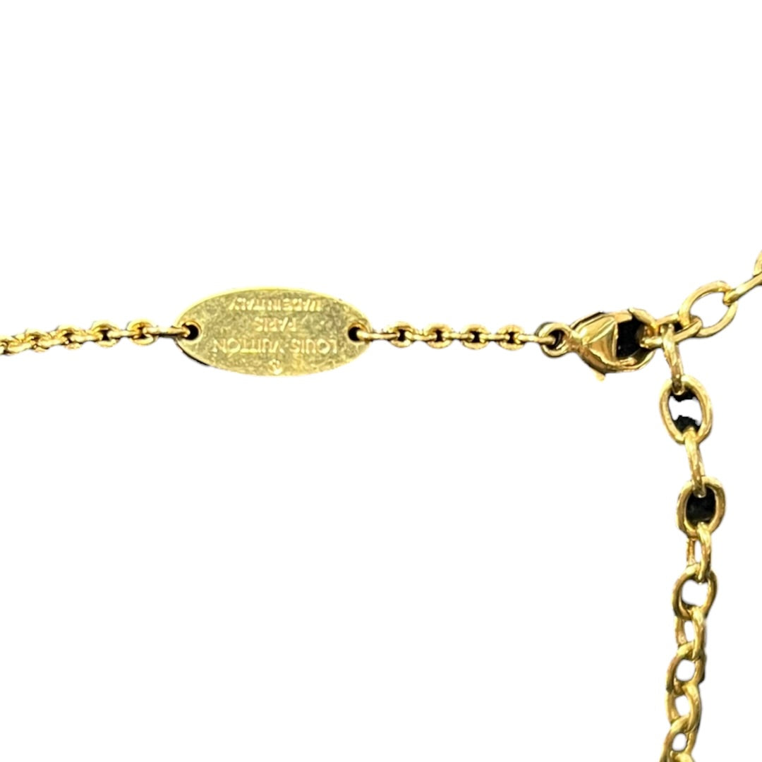LOUIS VUITTON Essential V Necklace Gold-tone 45cm | Authentic Pre-Owned Luxury